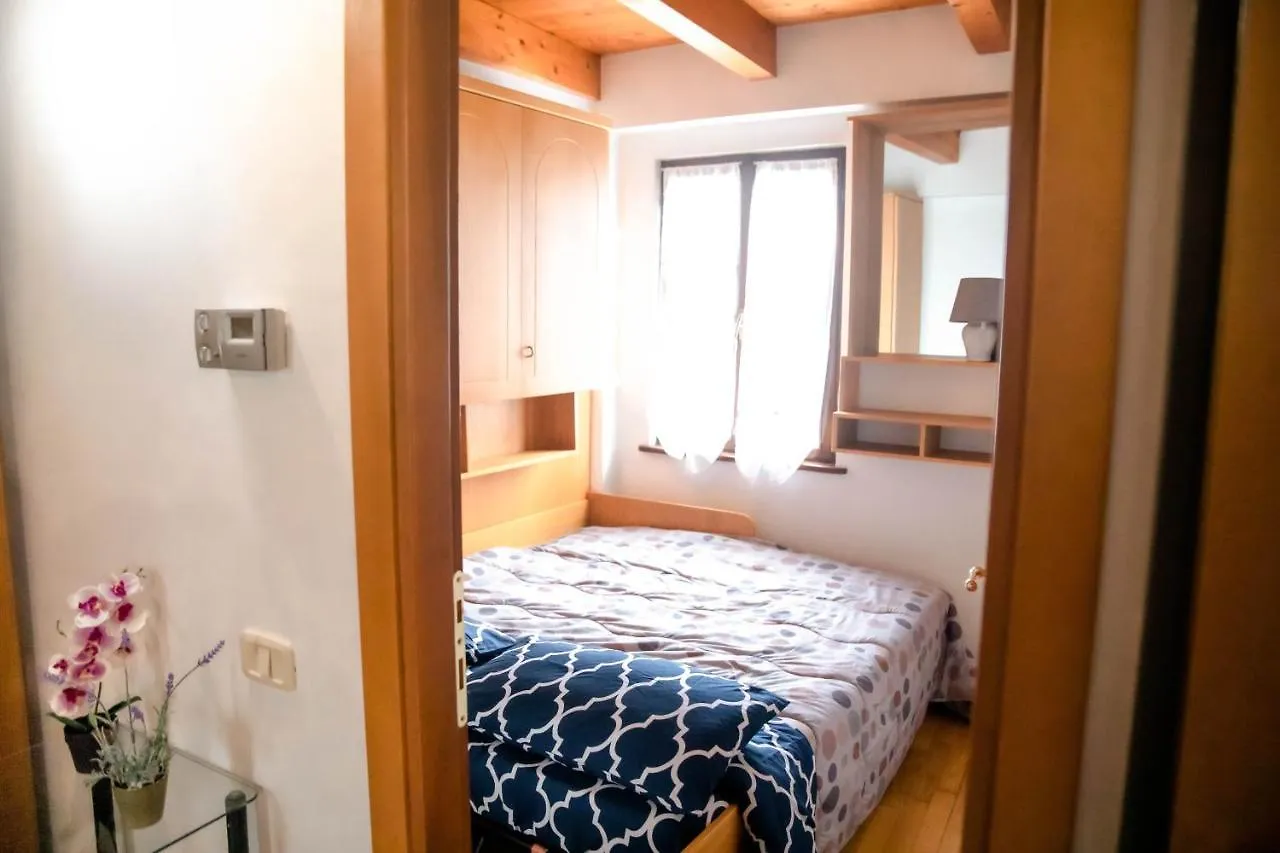 Apartment Lovere- Appartamento In Centro Storico Vista Lago