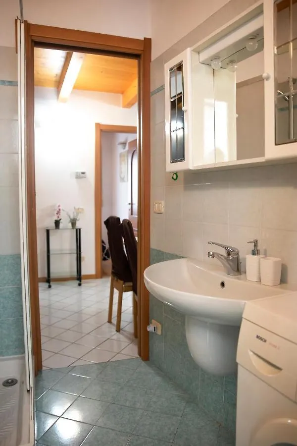 Apartment Lovere- Appartamento In Centro Storico Vista Lago Italy